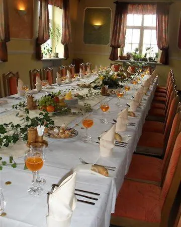 Restaurant L-club 4* Hluboká nad Vltavou